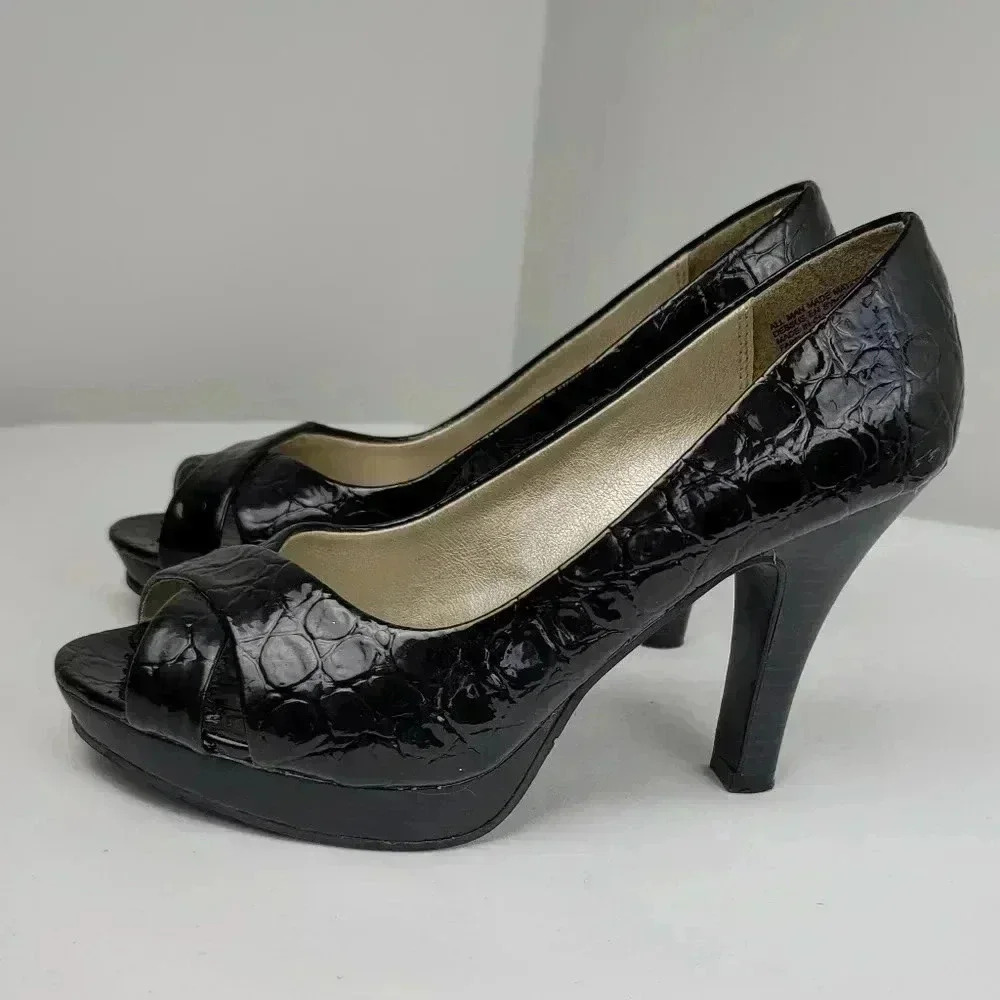 Black Open  Front Toes - Picture 3 of 4